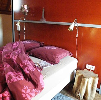 De slaapkamer in de toren op La Lue, heerlijk vakantiehuis